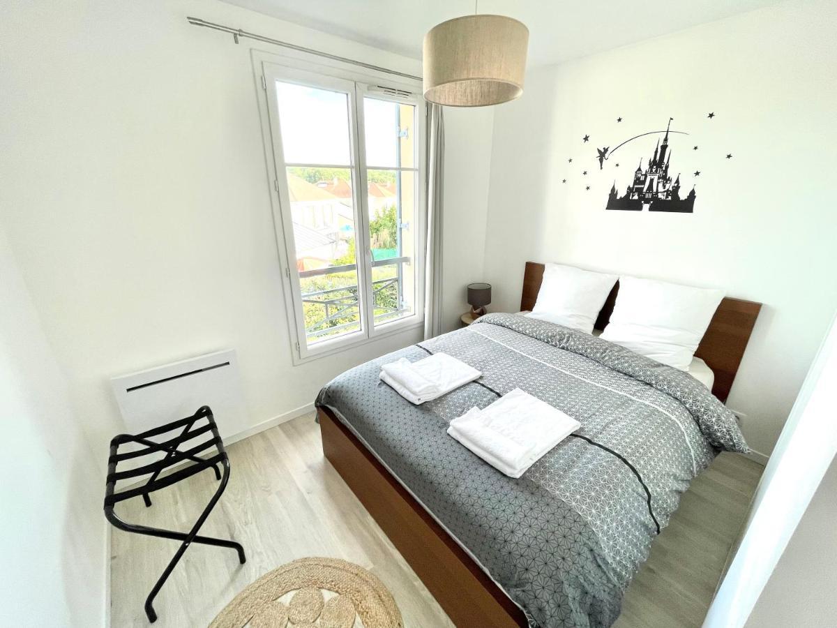 Lovely Disney House Magny-le-Hongre Bagian luar foto