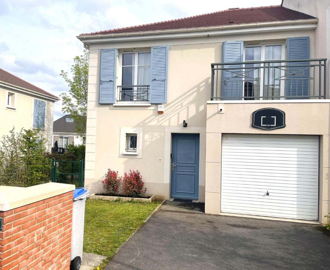 Lovely Disney House Magny-le-Hongre Bagian luar foto